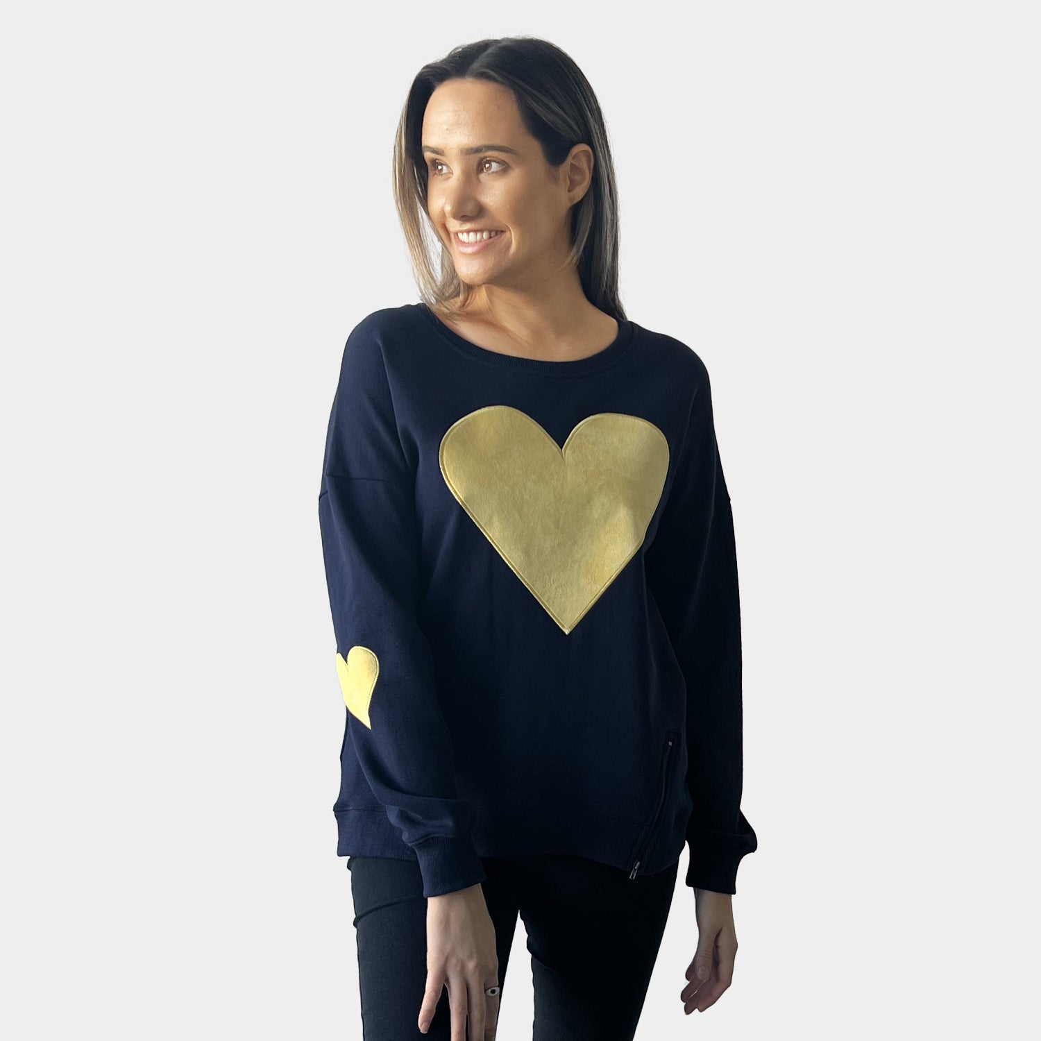 AM02361 EMBROIDERY LOVE HEART