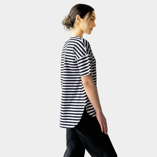 AM023066 STRIPE & EMBROIDERY LETTER TEE