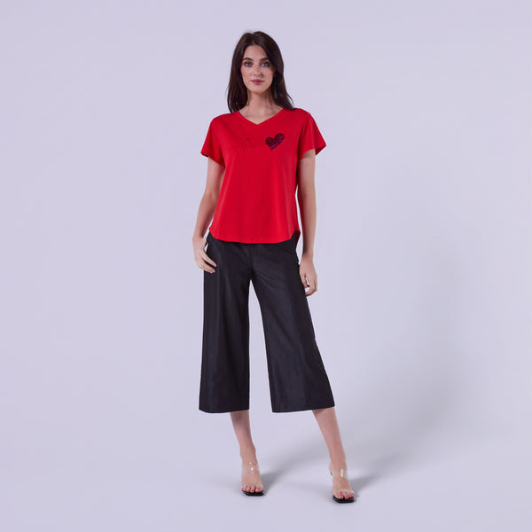 AM24062  EMBROIDER - V NECK TEE