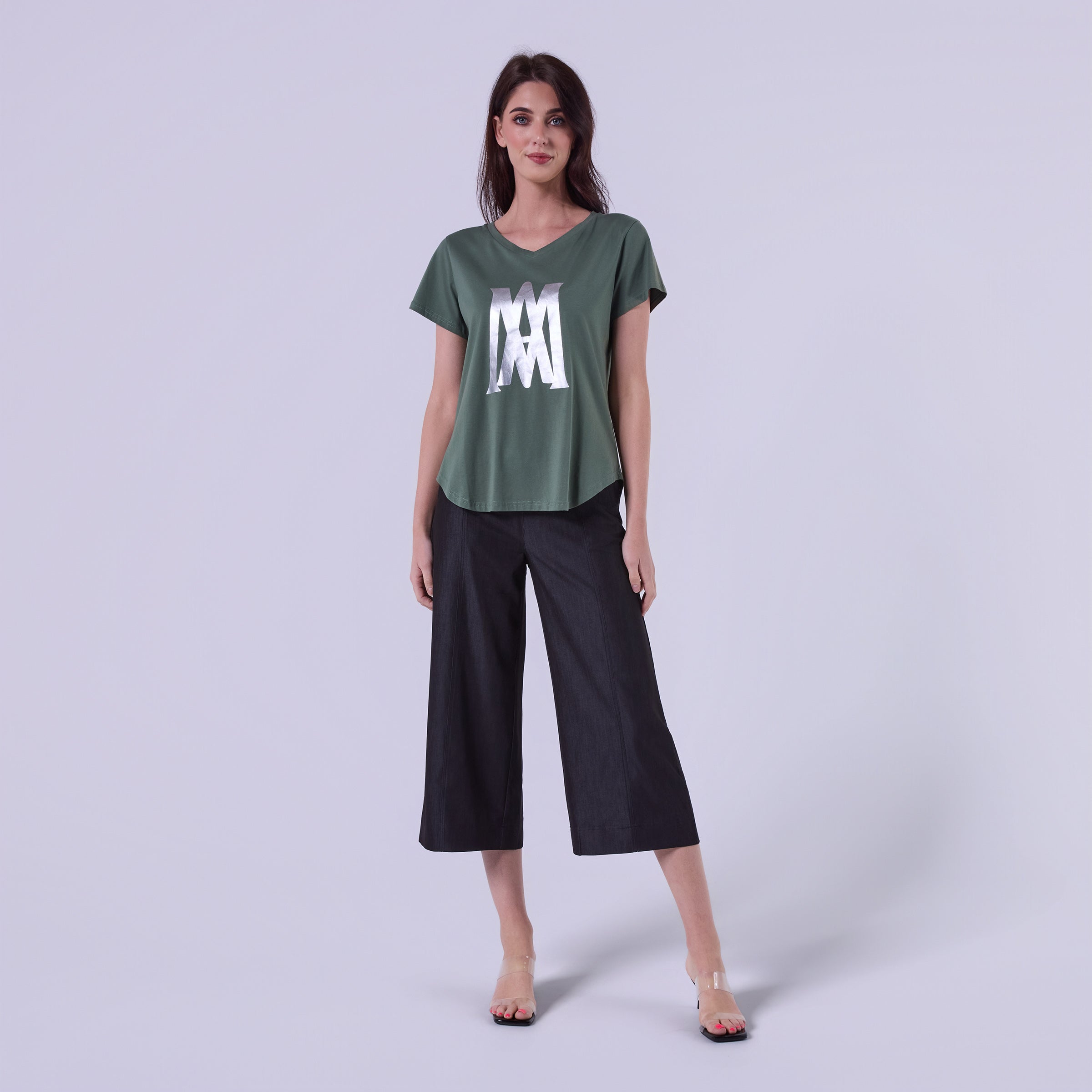 AM24057 V - NECK TEE