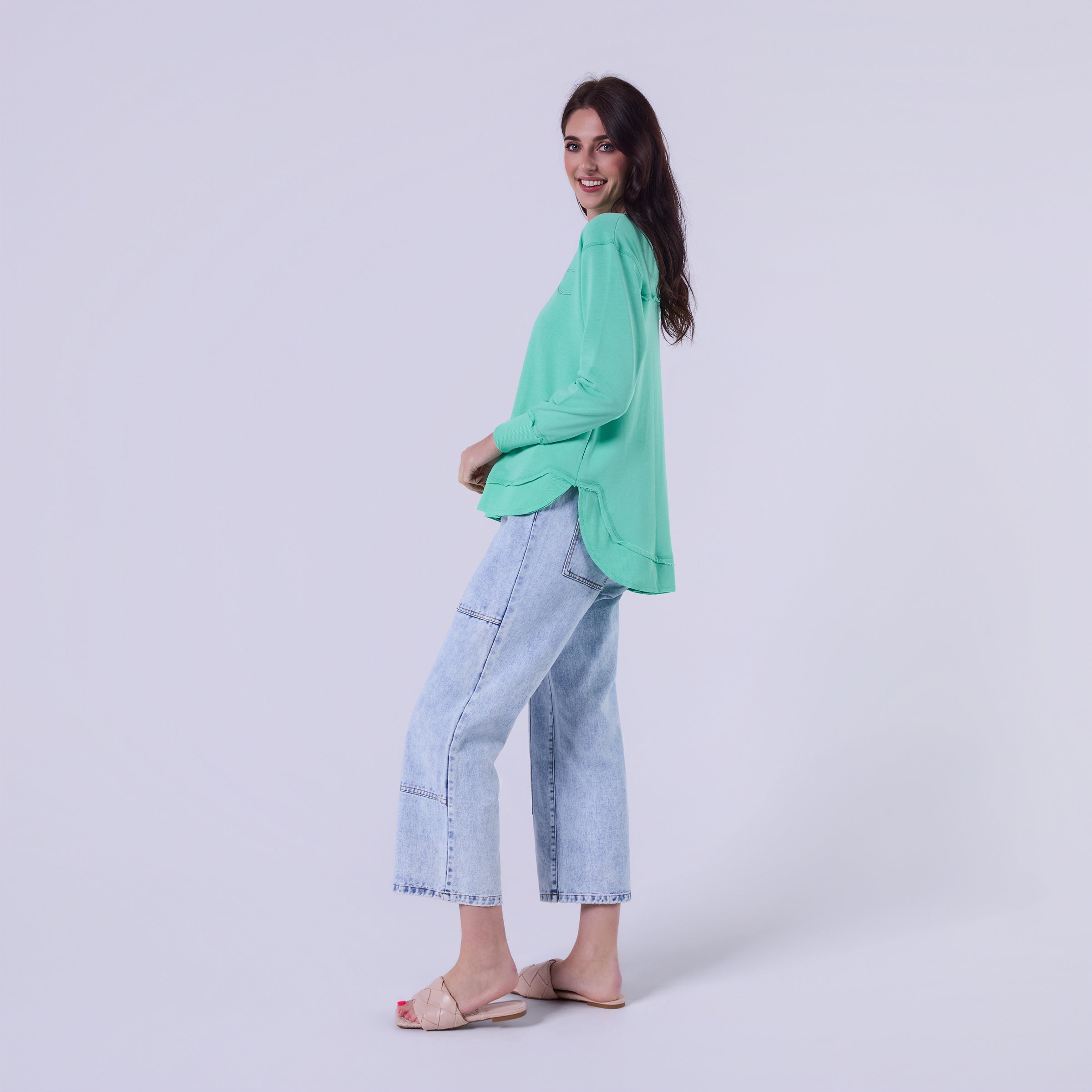 AM022161 BABY GREEN EMBROIDERY SWEATSHIRT