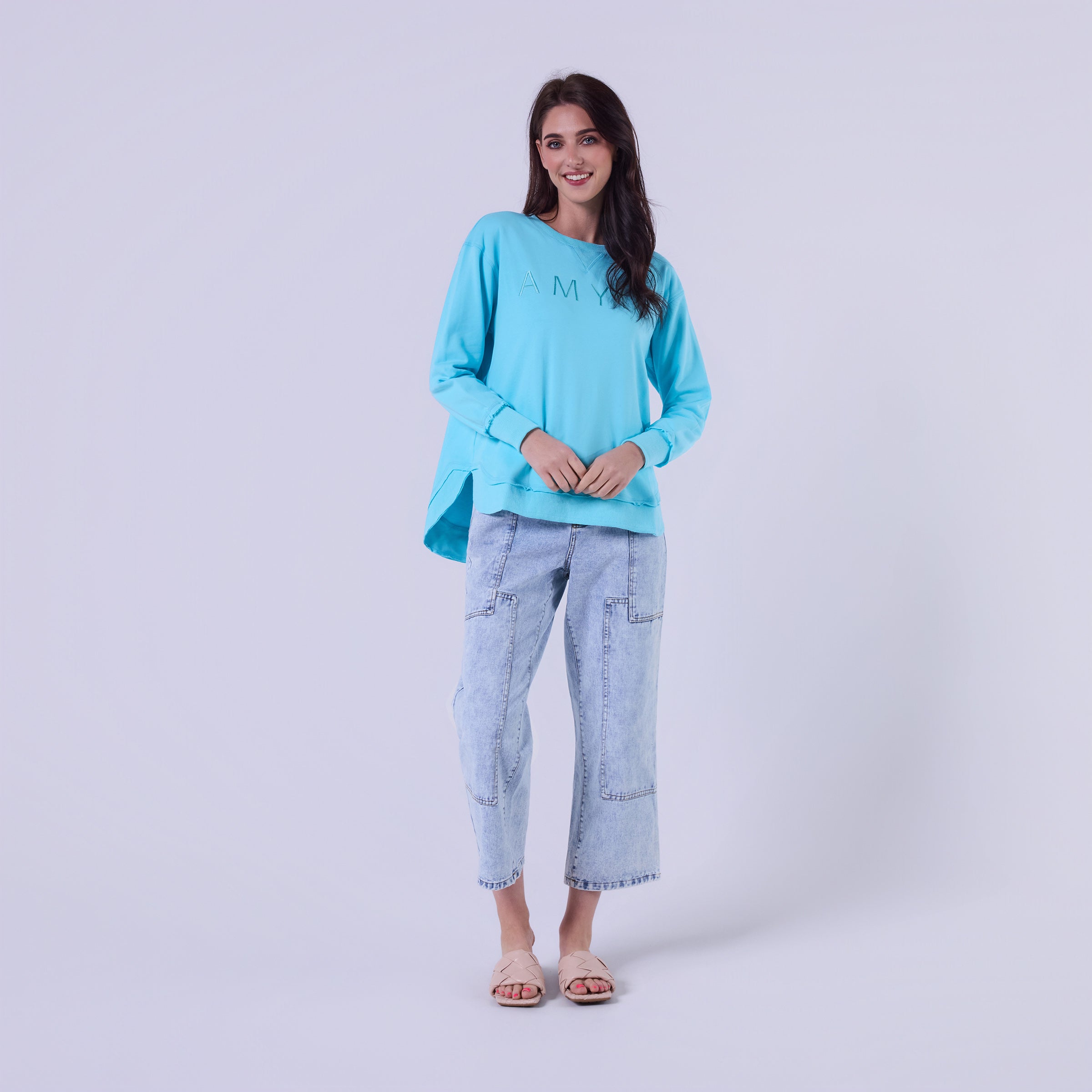 AM022161 SKY BLUE EMBROIDERY SWEATSHIRT