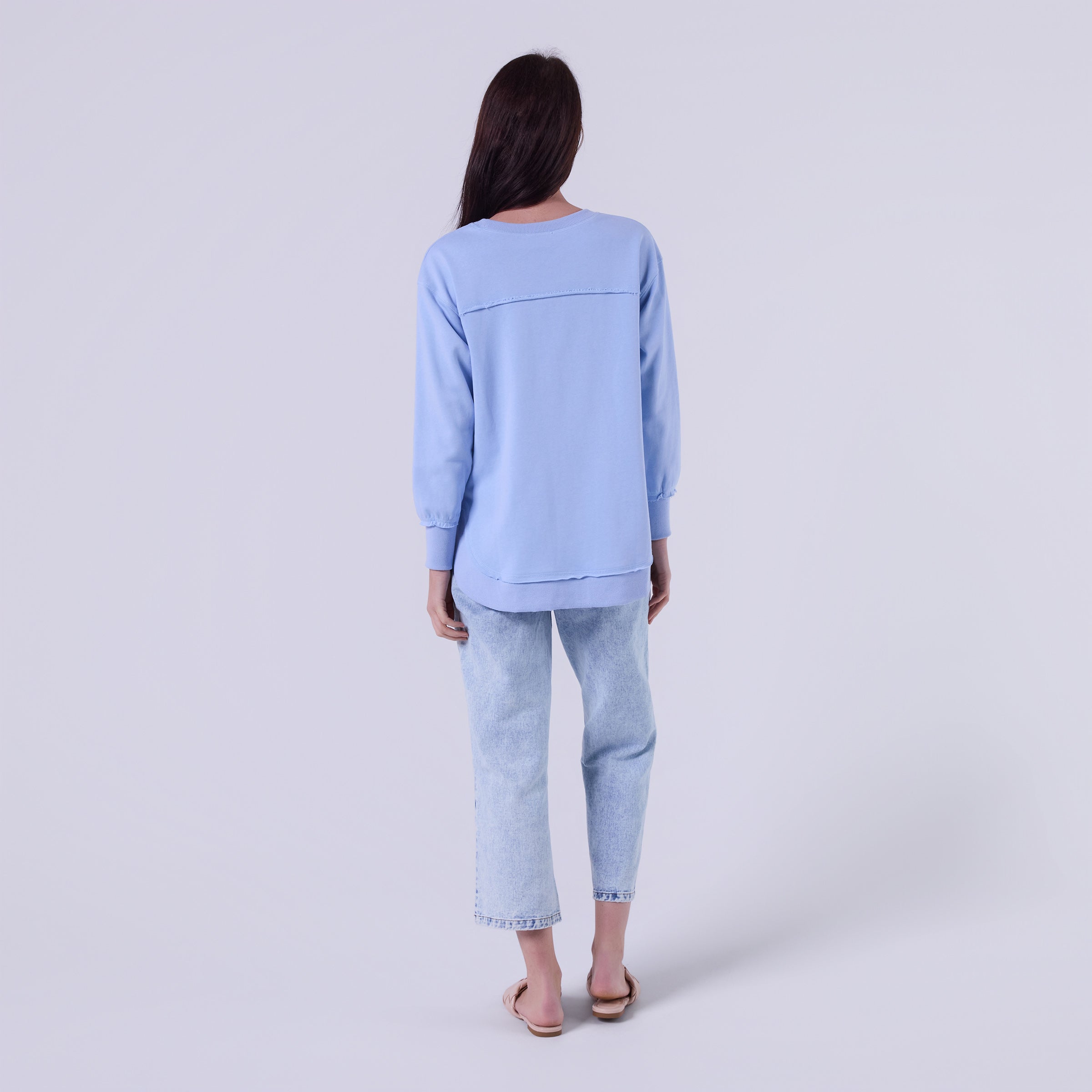 AM022161 BABY BLUE EMBROIDERY SWEATSHIRT