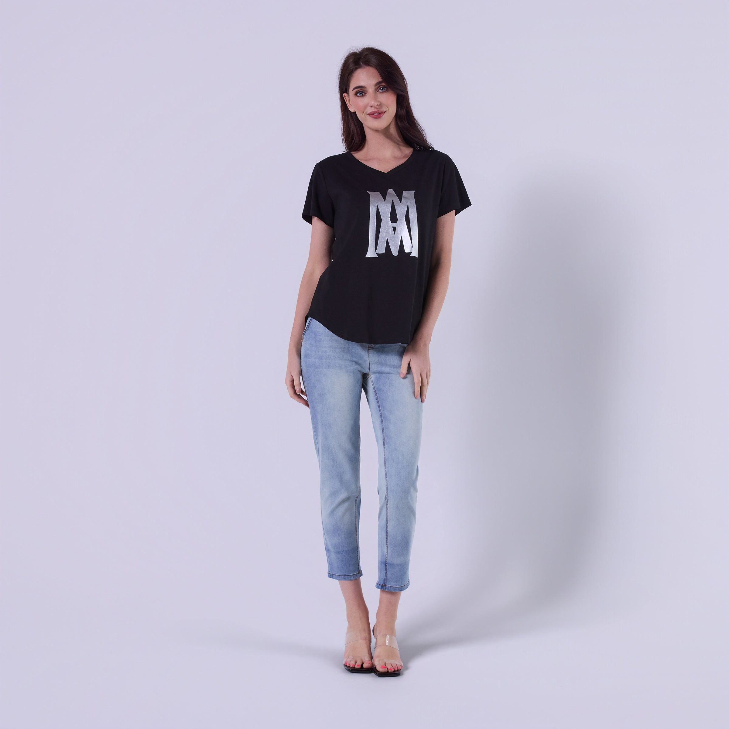 AM24057 V - NECK TEE