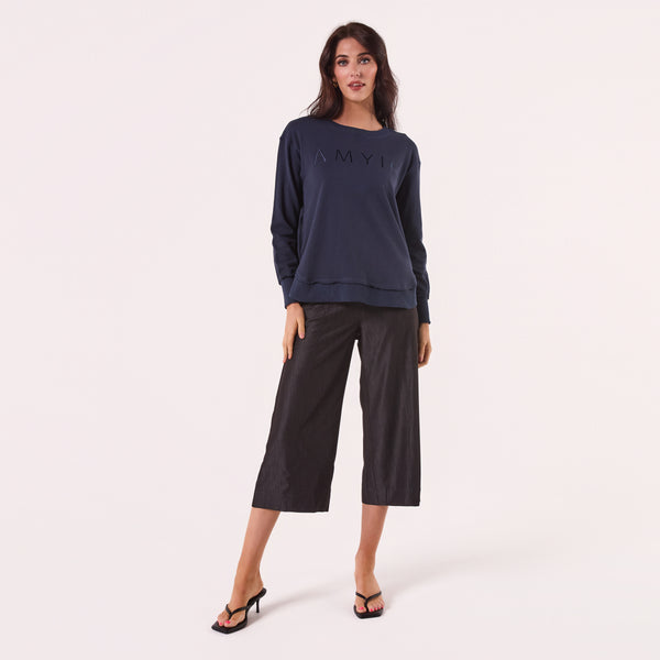 AM022161 NAVY  EMBROIDERY SWEATSHIRT