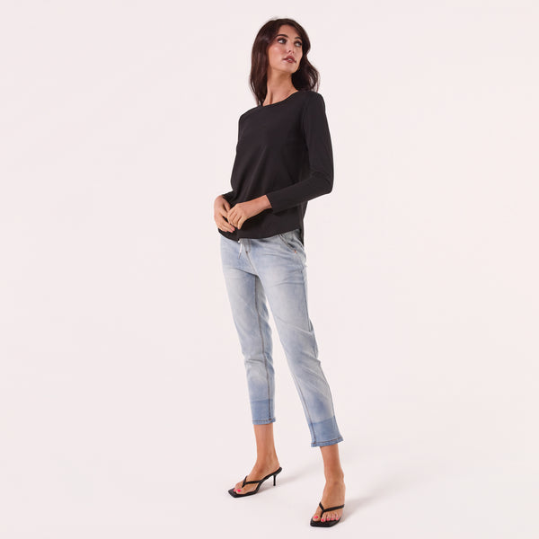 AM25113 ROUND NECK TEE