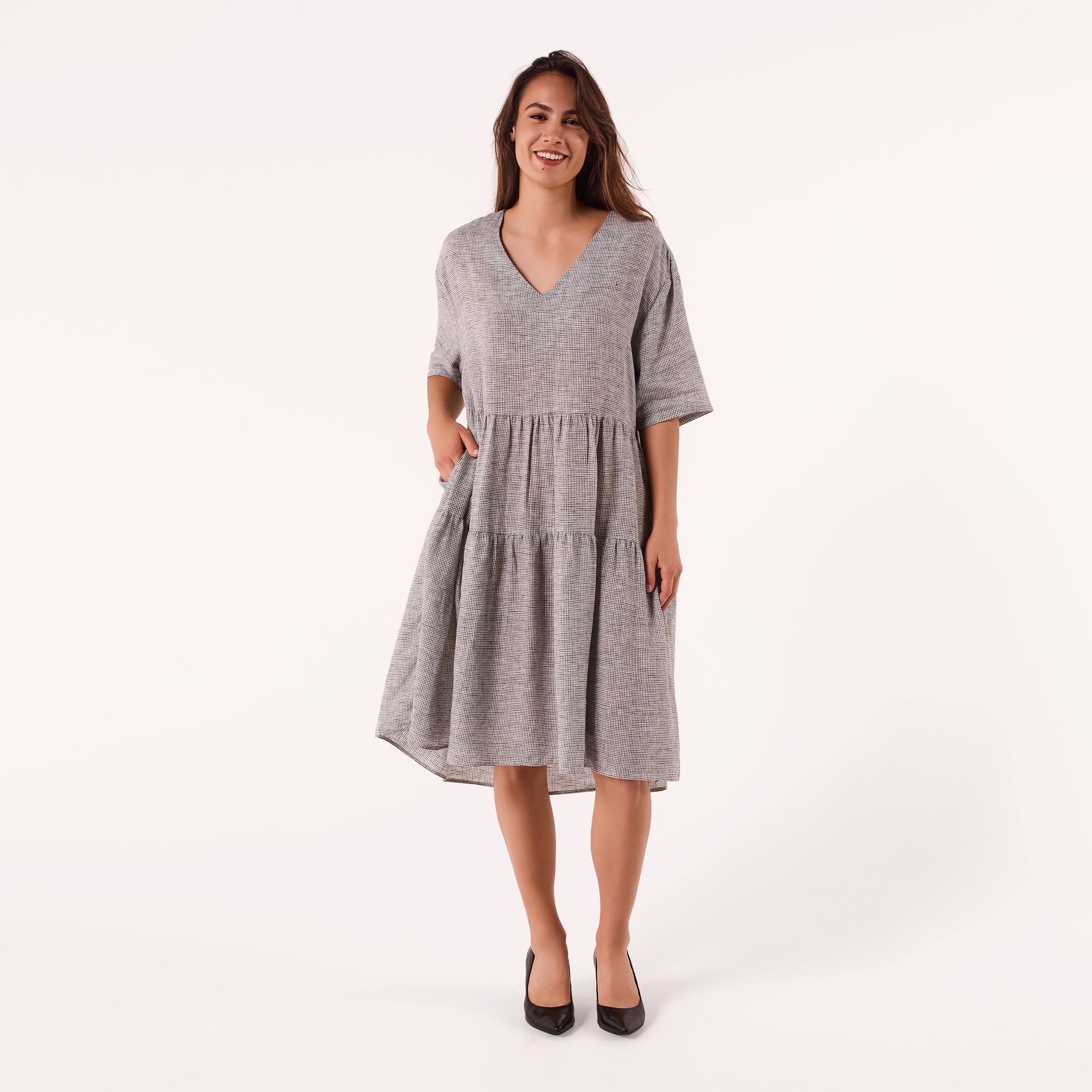 AM01128-2 V NECK GINGHAM 100%LINEN DRESS