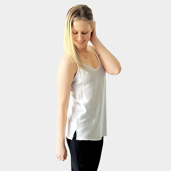 AM023065 POLY SILK & RAYON CAMISOLE