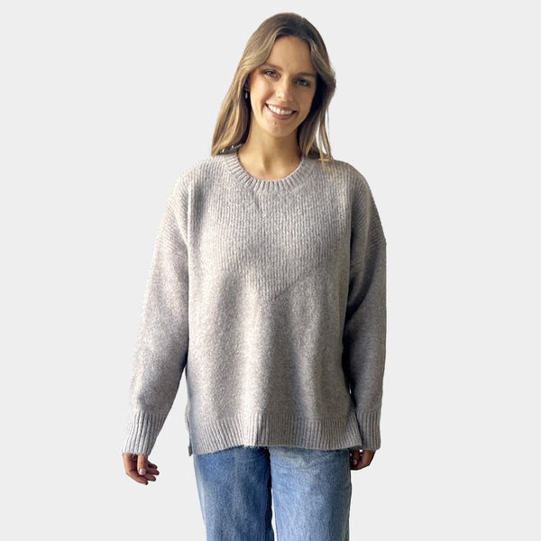 AM023033 LOOSE & WARM KNITWEAR