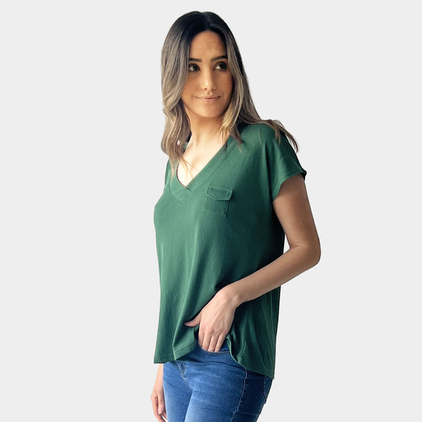 AM023019 V NECK TEE (SALE)